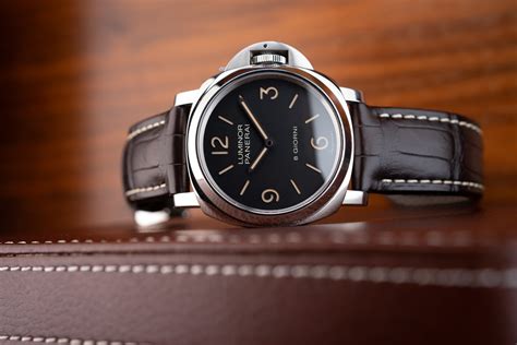 panerai base sandwich dial|Panerai pam914 hands on.